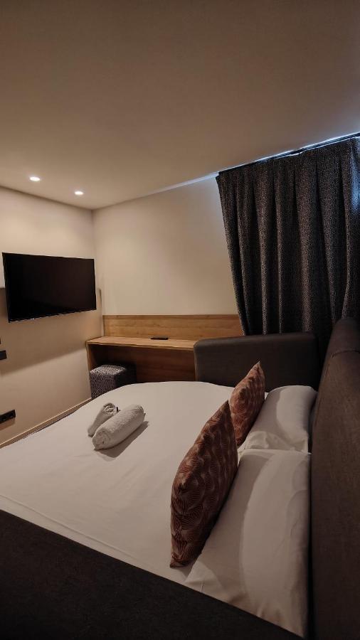 Toc Hostel *